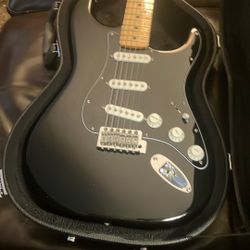 Fender Strat MIM Like New. CS Pickups