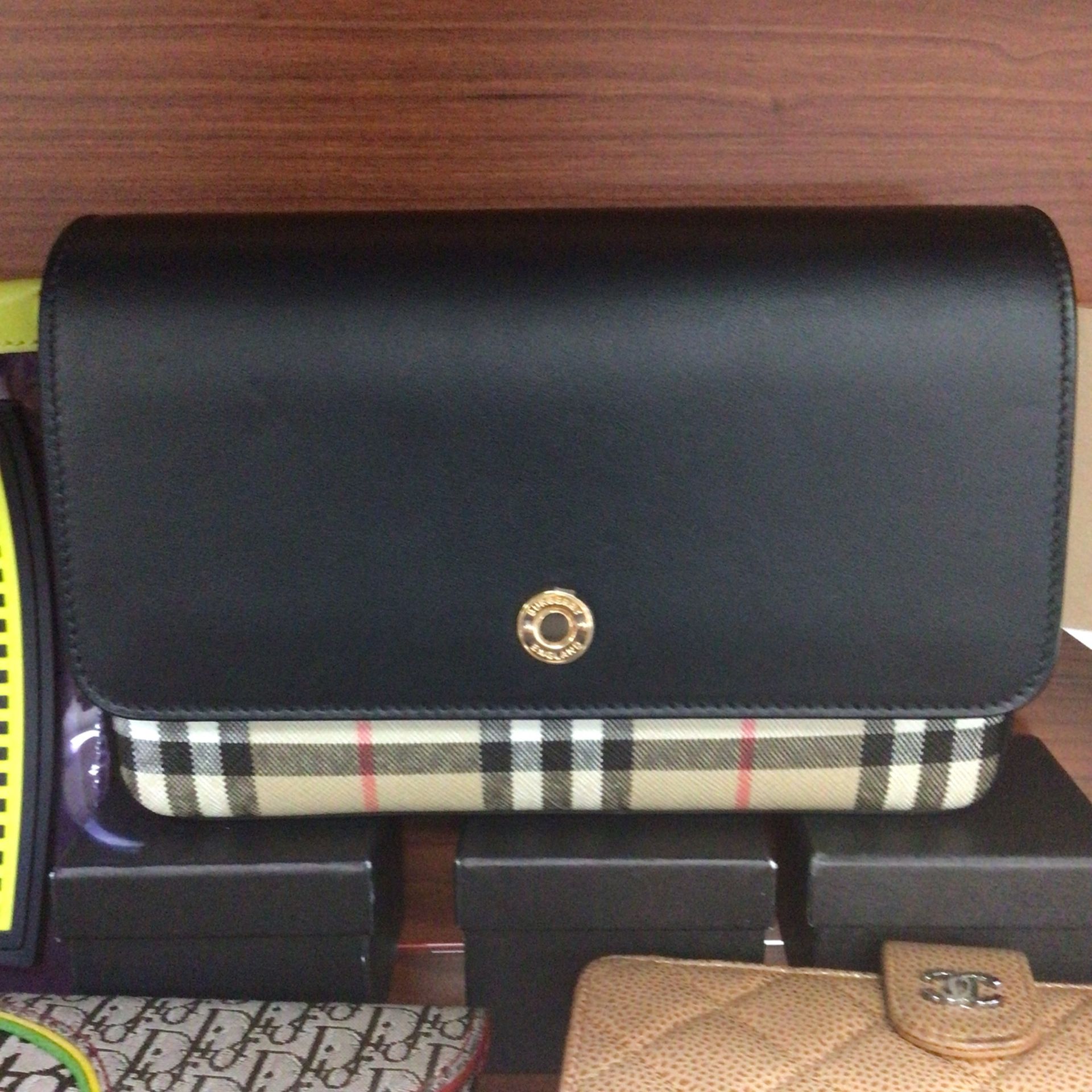 Burberry Vintage Check Cross