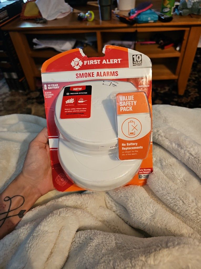 First Alert Smoke Detector 