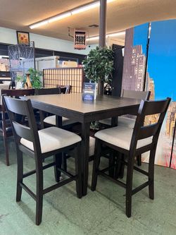 🔥Hot Deal🔥Brand New 5pc Counter Height Dining Set $499, Payment available, Delivery available