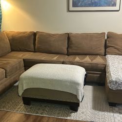 HELP! NEED MY  SECTIONAL COUCH GOON NOW!! 