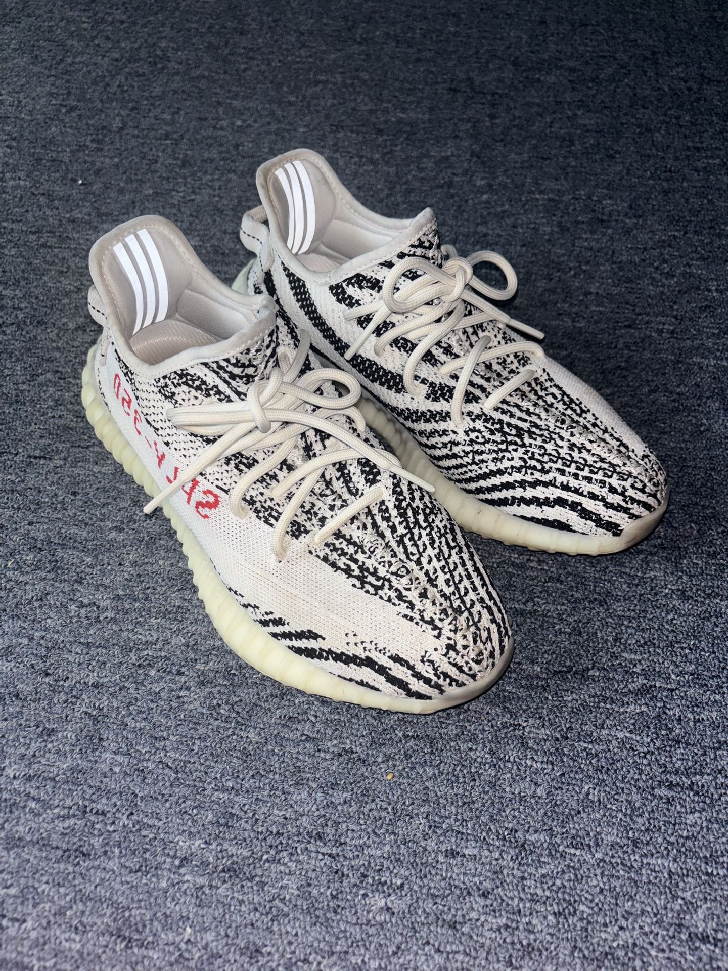 Adidas Yeezy Boost 350 V2 Zebra