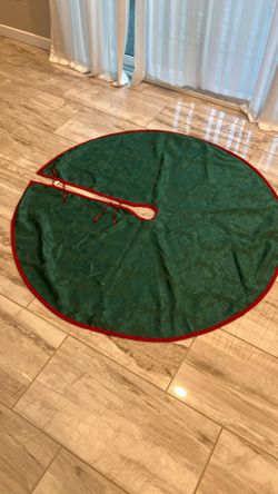 48” Christmas Tree Skirt - Red And Green 
