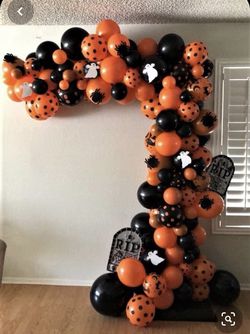 Halloween balloon arch/decorations