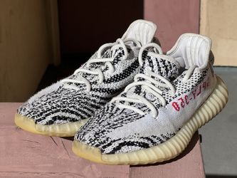 YEEZY 350 ZEBRA MENS US SIZE 6 USED GOOD CONDITION