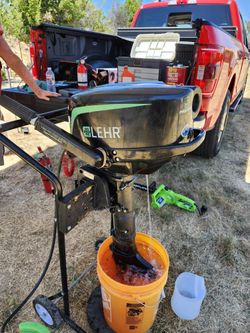 2-5HP Lehr Propane Outboard Motor w/extra parts