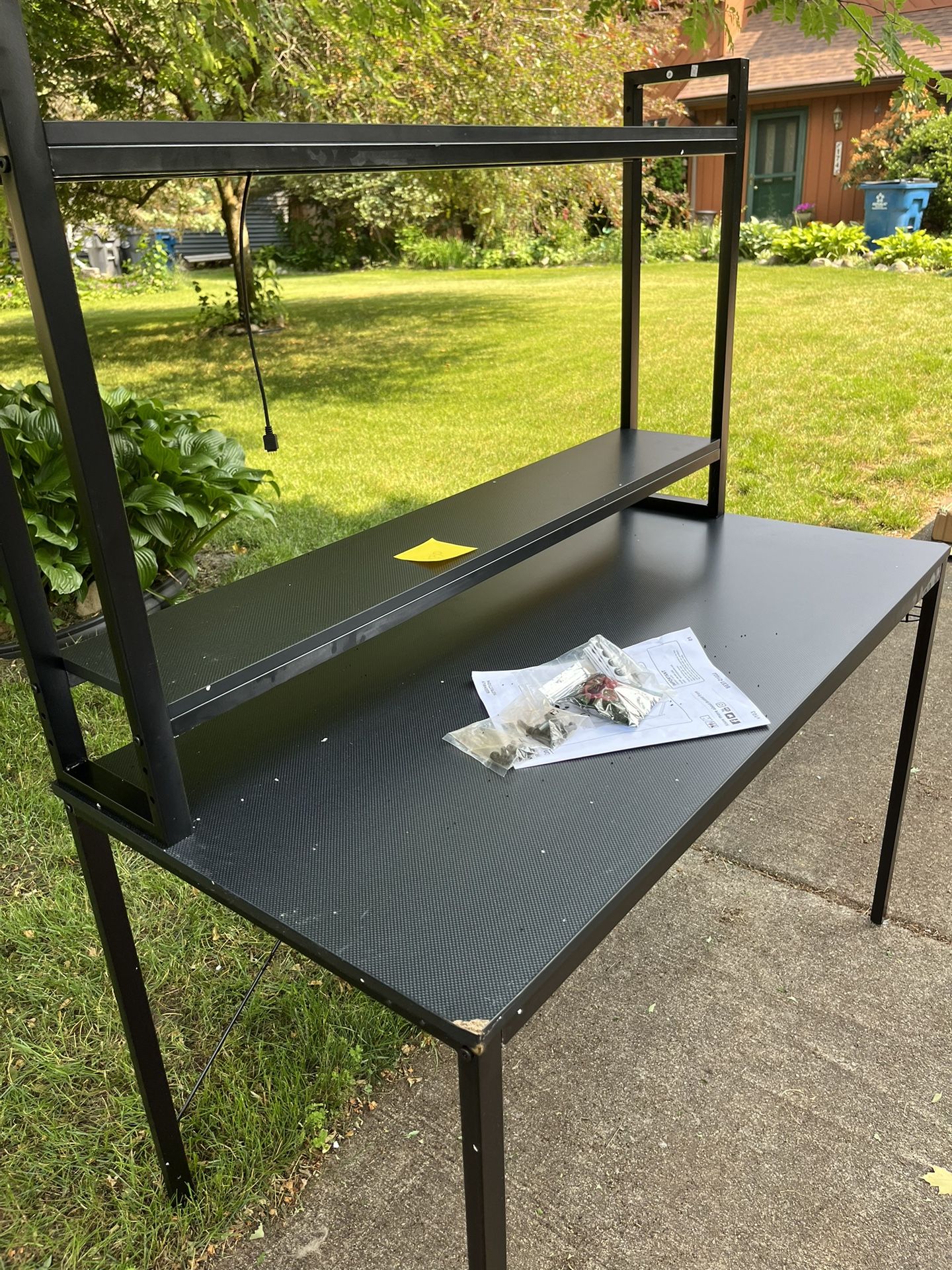 Computer Desk With Hutch