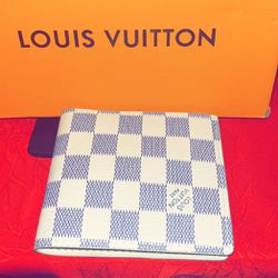 Louis Vuitton Men’s Wallet for Sale in Las Vegas, NV - OfferUp
