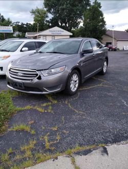 2013 Ford Taurus