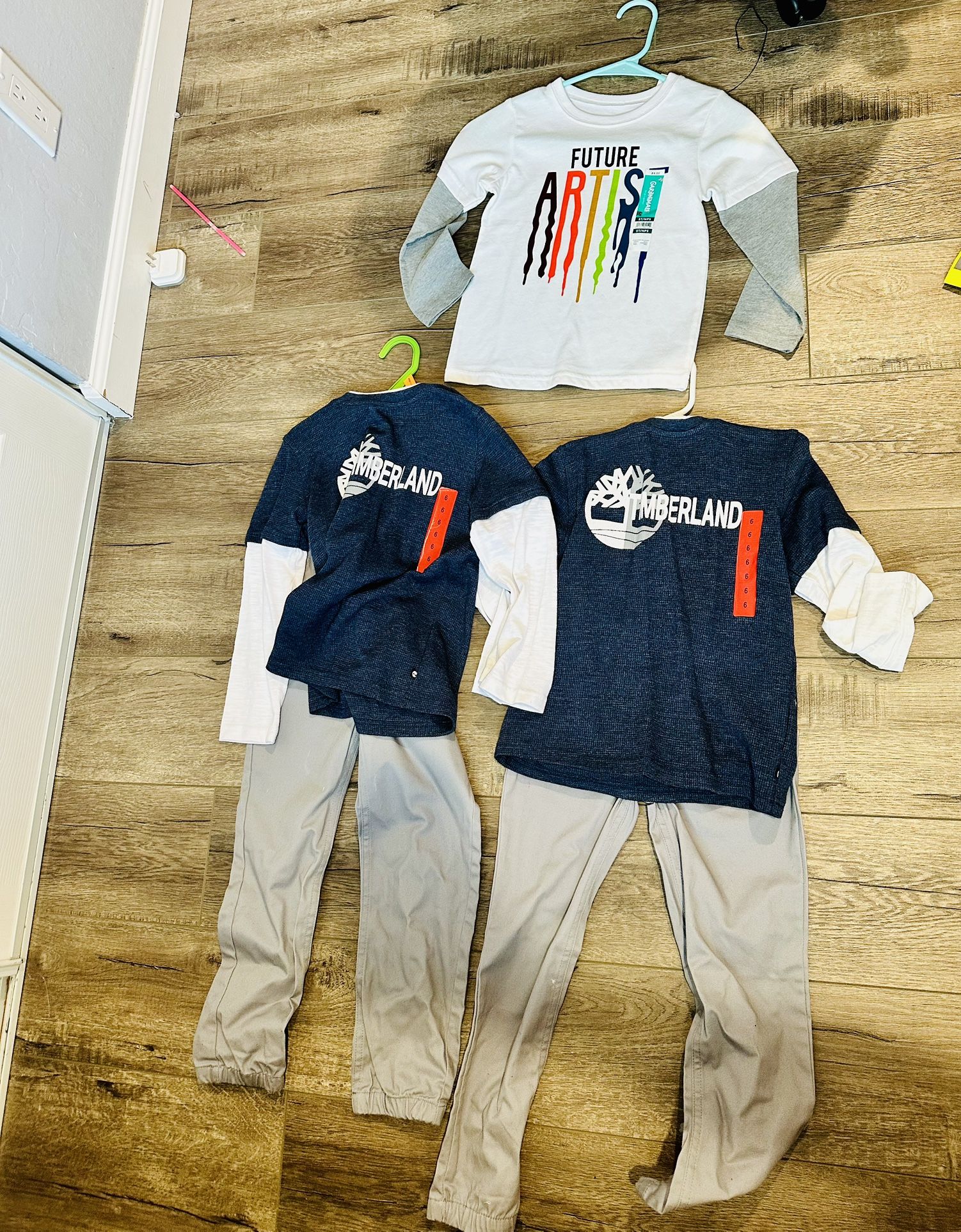 Brand New Boys Size 5-6 Pants Tshirts And White Tshirt Bundle