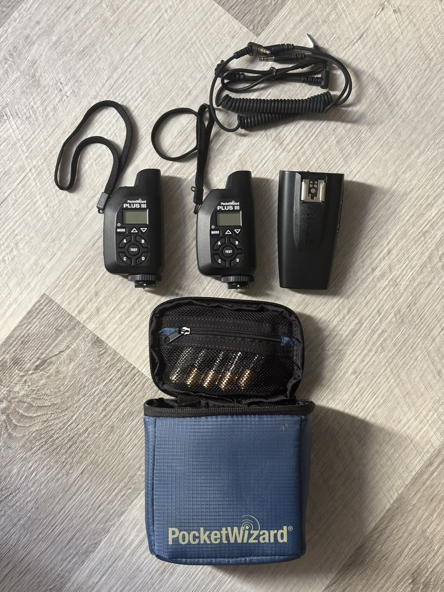 PocketWizard Plus IV / 2x  Plus iii Bundle