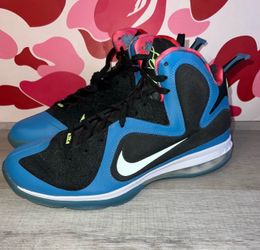 Brand new Nike LeBron Southcoast size 10.5