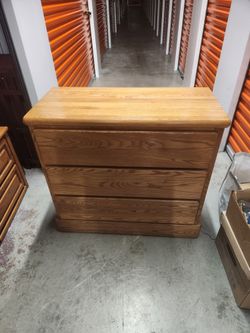 Dresser