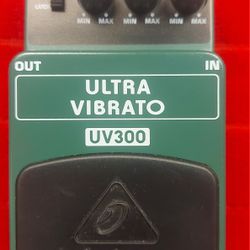 Behringer Ultra Vibrato UV300