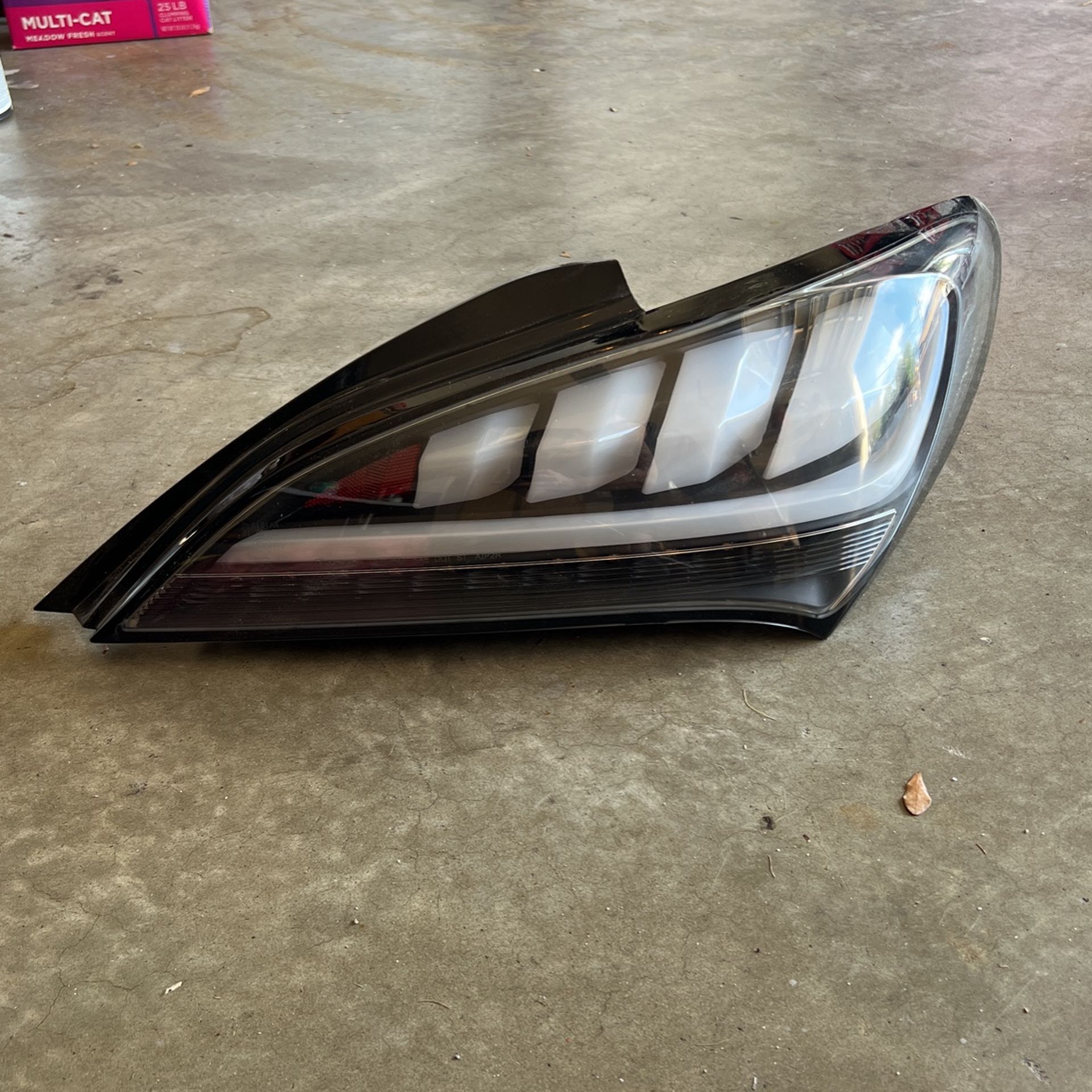 2010-2016 Hyundai Genesis Coupe Spec D Tail Light (Passenger Side Only)