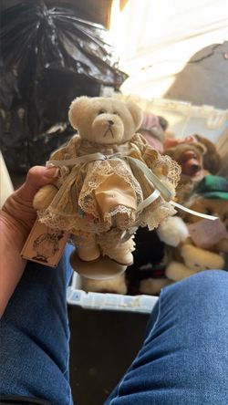 Wood faced bear