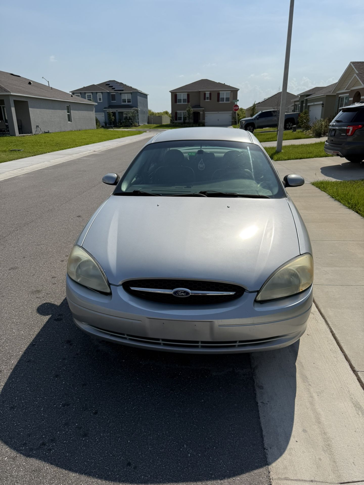 2003 Ford Taurus