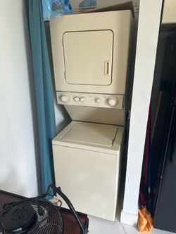Washer and dryer laundry center 24
