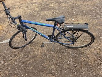 Giant Escape 3 Hybrid Bike - Size Large (L) + Giant Cargo Rack