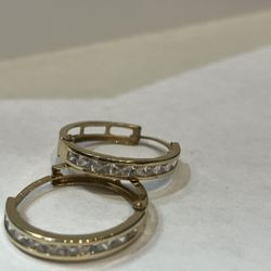 10k Gold Hoop Earrings #109317-1 MJ