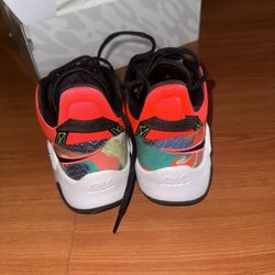 PG 5 Basketball Shoes 