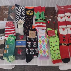 14 Assorted Unisex Holiday Socks Brand New