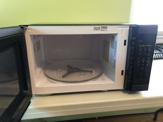 Compact Used Microwave Like New Only Used For A Week 49 OFF