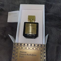 Maison Francis Kurkdjian – OUD Extrait de Parfum (70ml / 2.4 fl. oz.)