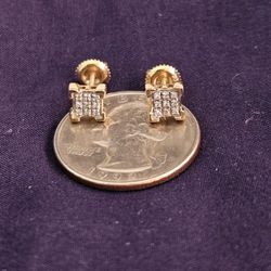 10kt Gold Diamond Earrings 