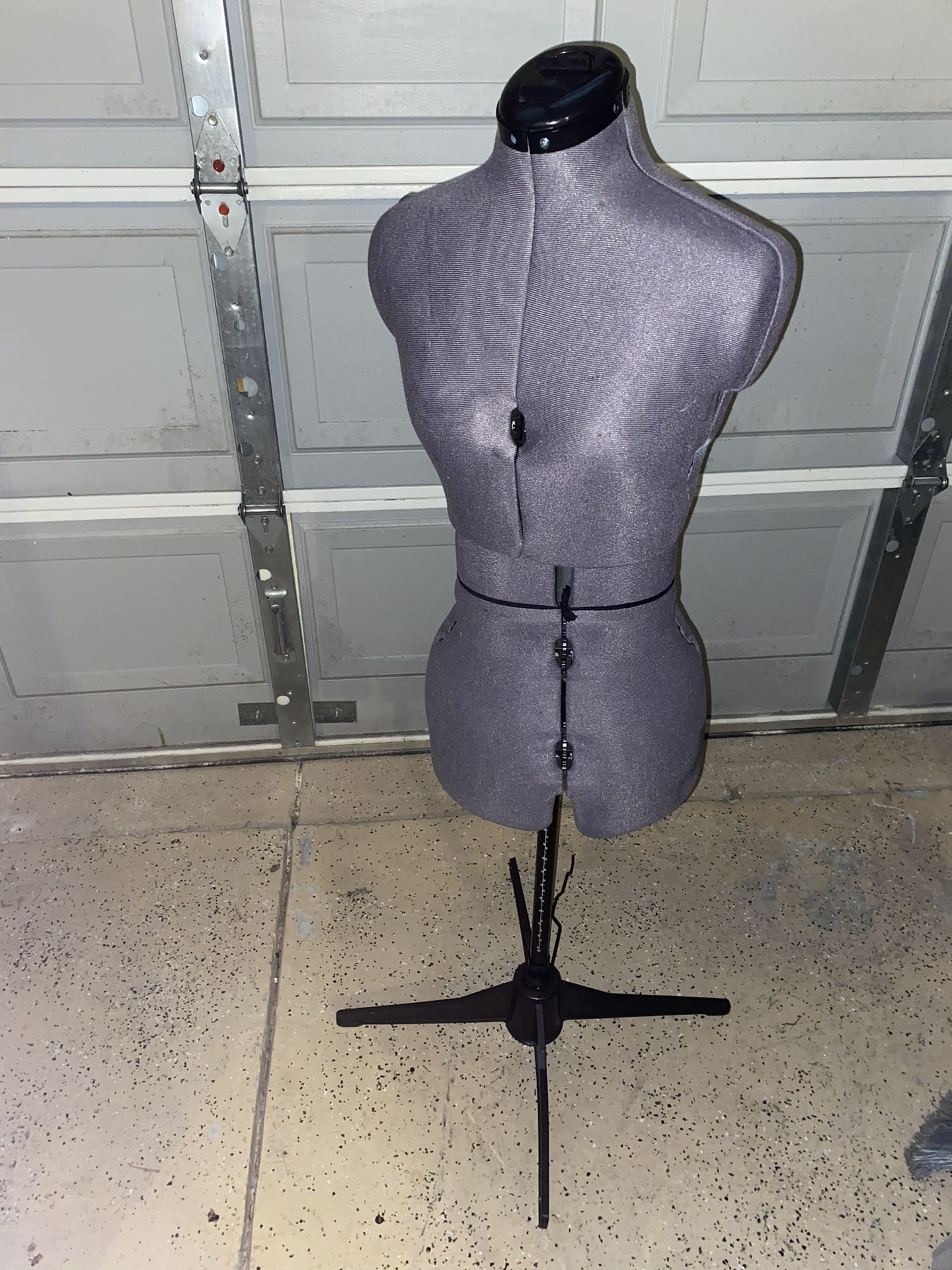 Adjustable Sewing Mannequin 