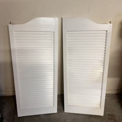 Wooden Saloon Doors 