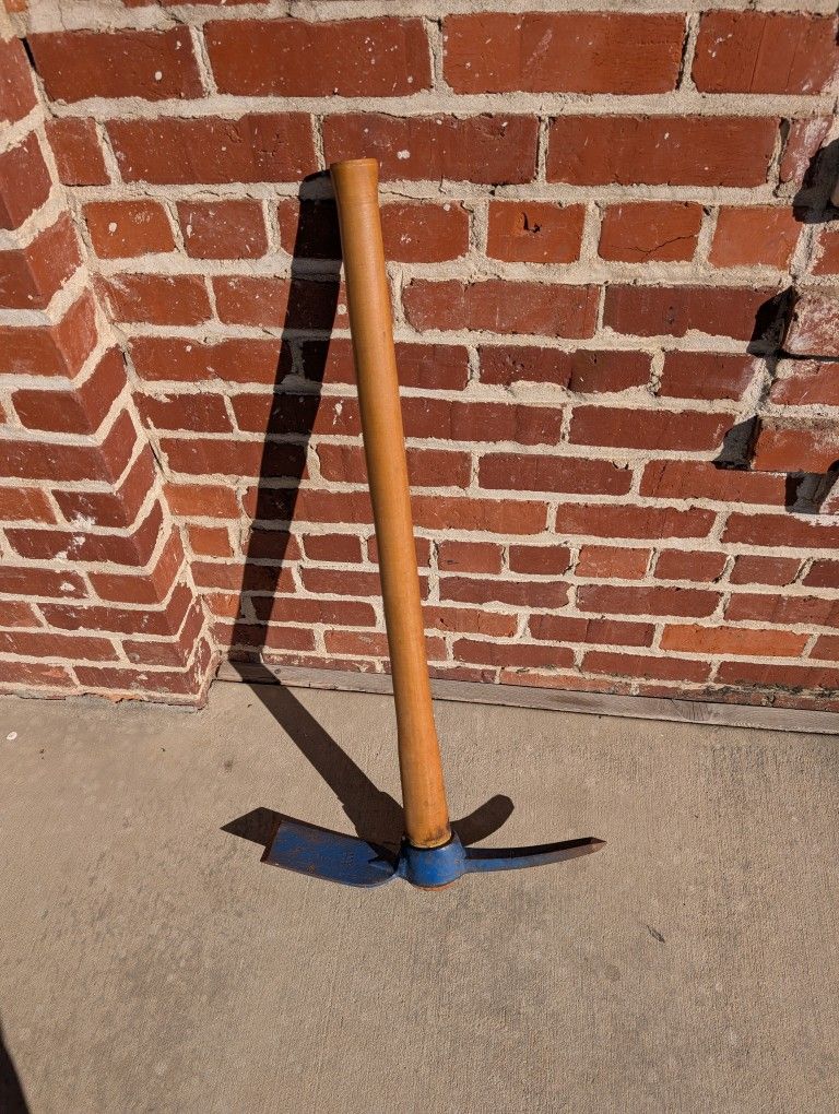 Heavy-Duty Pickaxe for Sale - Rancho Cordova Pickup