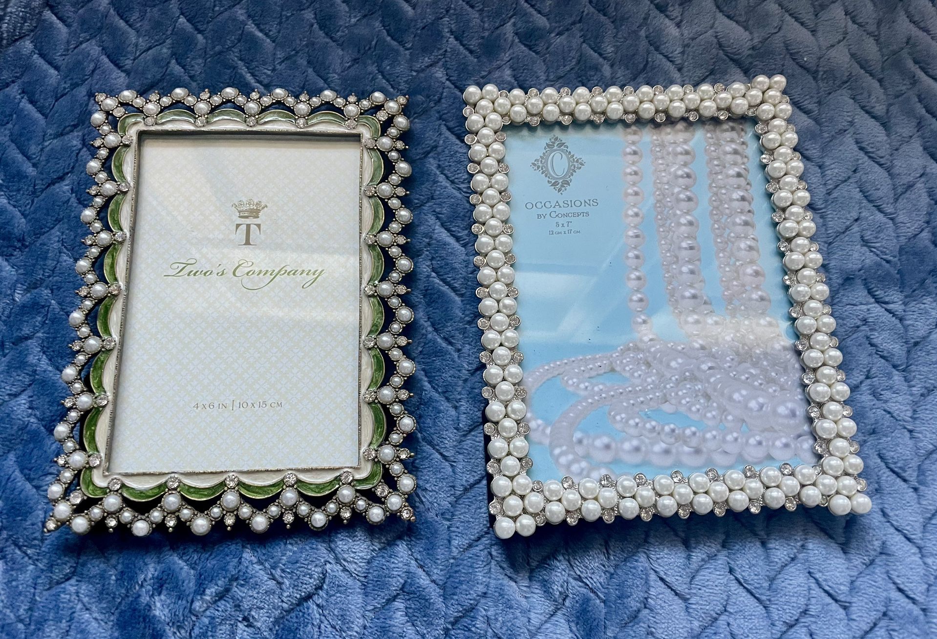 Like New Set of 2 Pearl & Crystal Photo Frames Gorgeous Luxury, Unique, Quality
