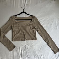 Long Sleeve Crop Too