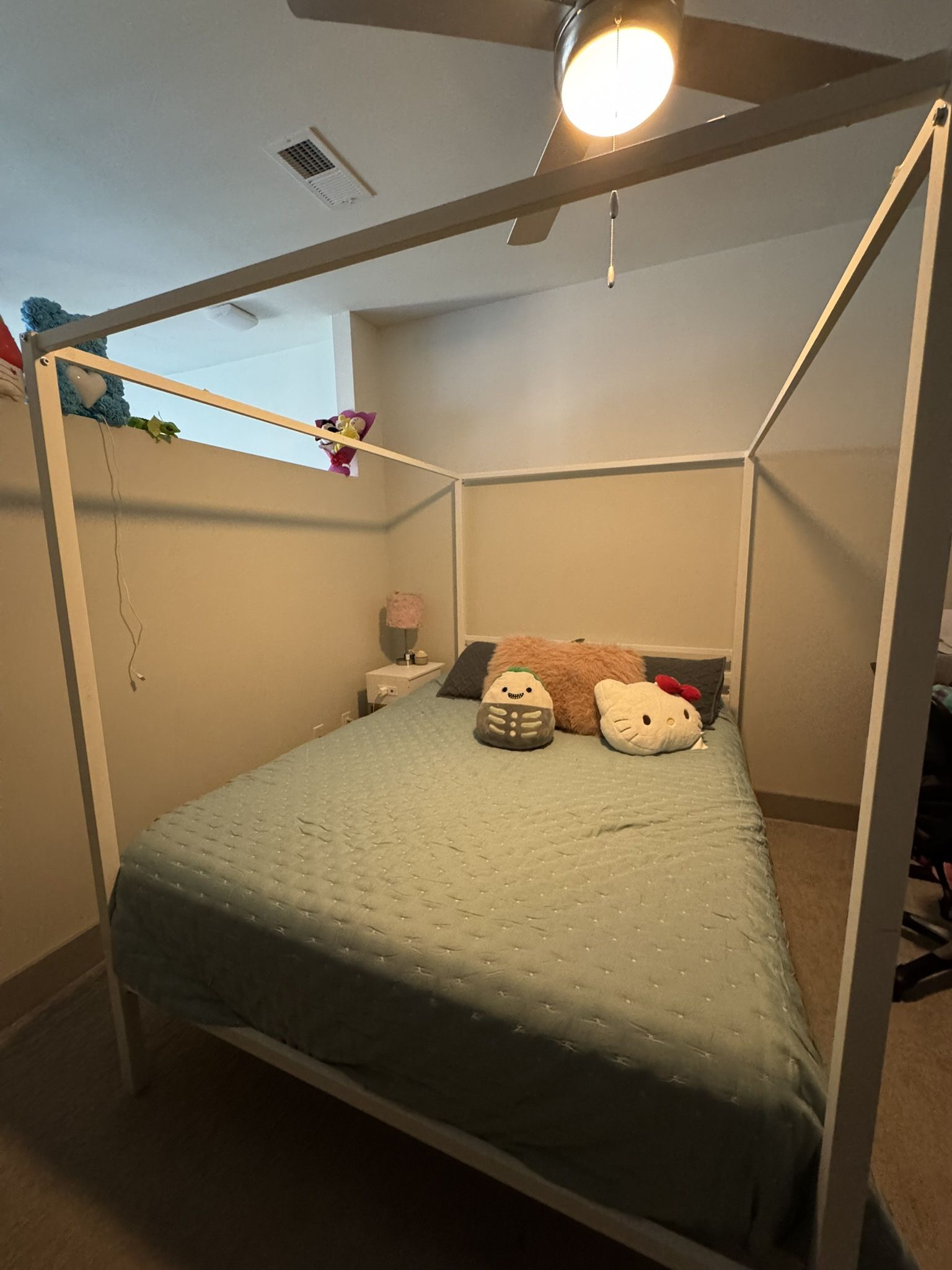 Queen Size White Metal Canopy Bed Frame – Like New, Must Go
