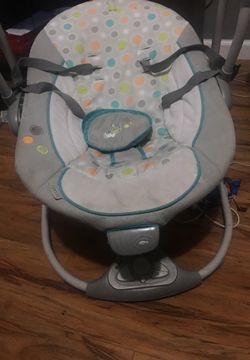 Baby musical swing