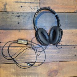 Active Noise Canceling Headphones with Microphone