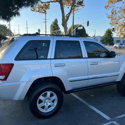 2010 JEEP GRAND CHEROKEE LAREDO‼️