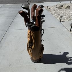 Vintage Golf Set