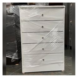 Dresser/ 5 drawers dresser