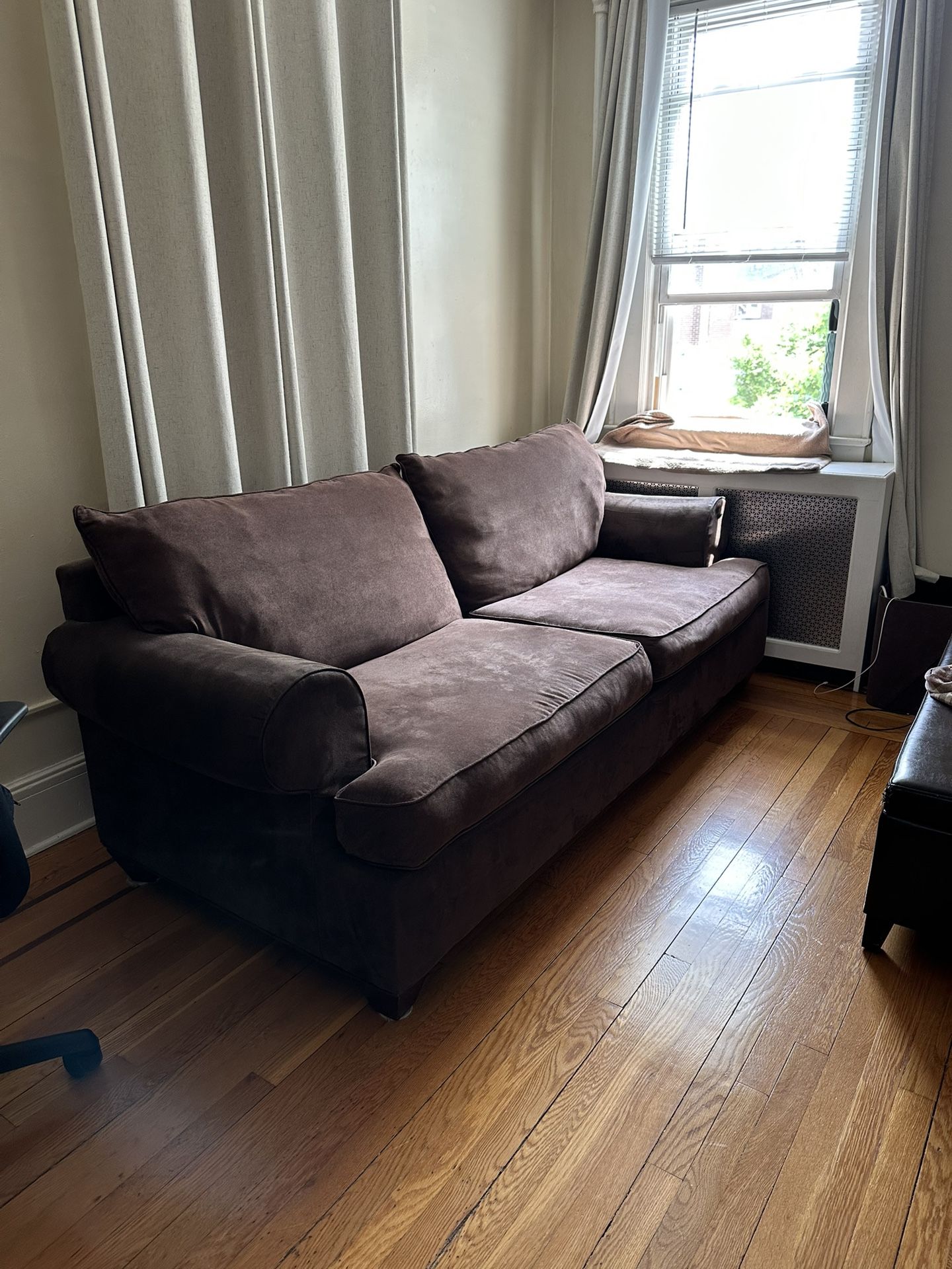 Brown Microfiber Couch – Great Condition
