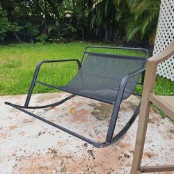 Oversized Patio Rocking Chair with Cushion - Silla Grande Mecedora Con Cojin