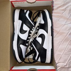 Nike Panda Dunk Low