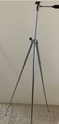 Vintage Omega Camera Tri Pod 