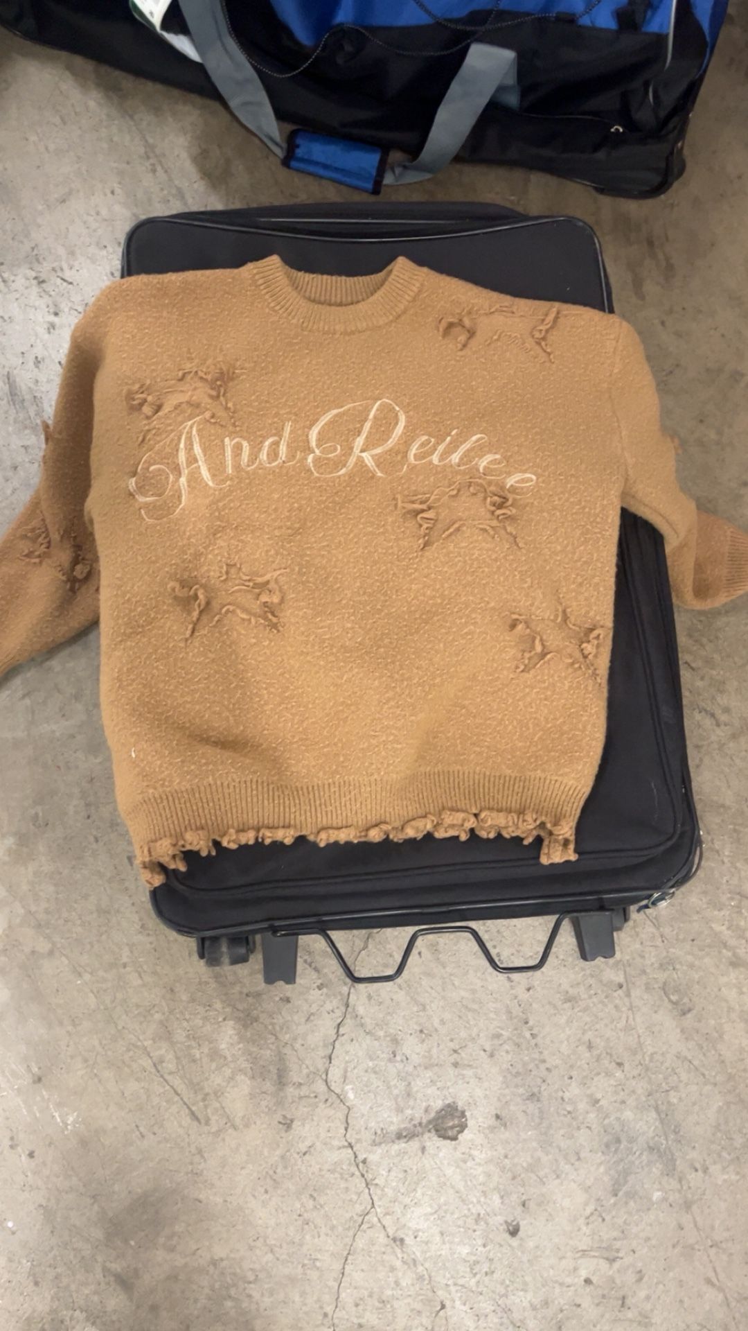 Unisex Streetwear Start Embroidery Ripped Fringe Sweatshirt