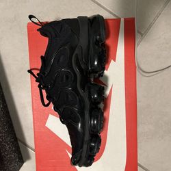 Black Vapormax 