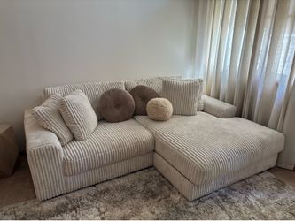 Lindyn 2 Piece Couch