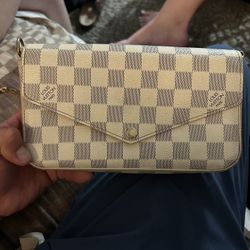 Authentic Louis Vuitton Pochette Felicie Damier Azur N40491