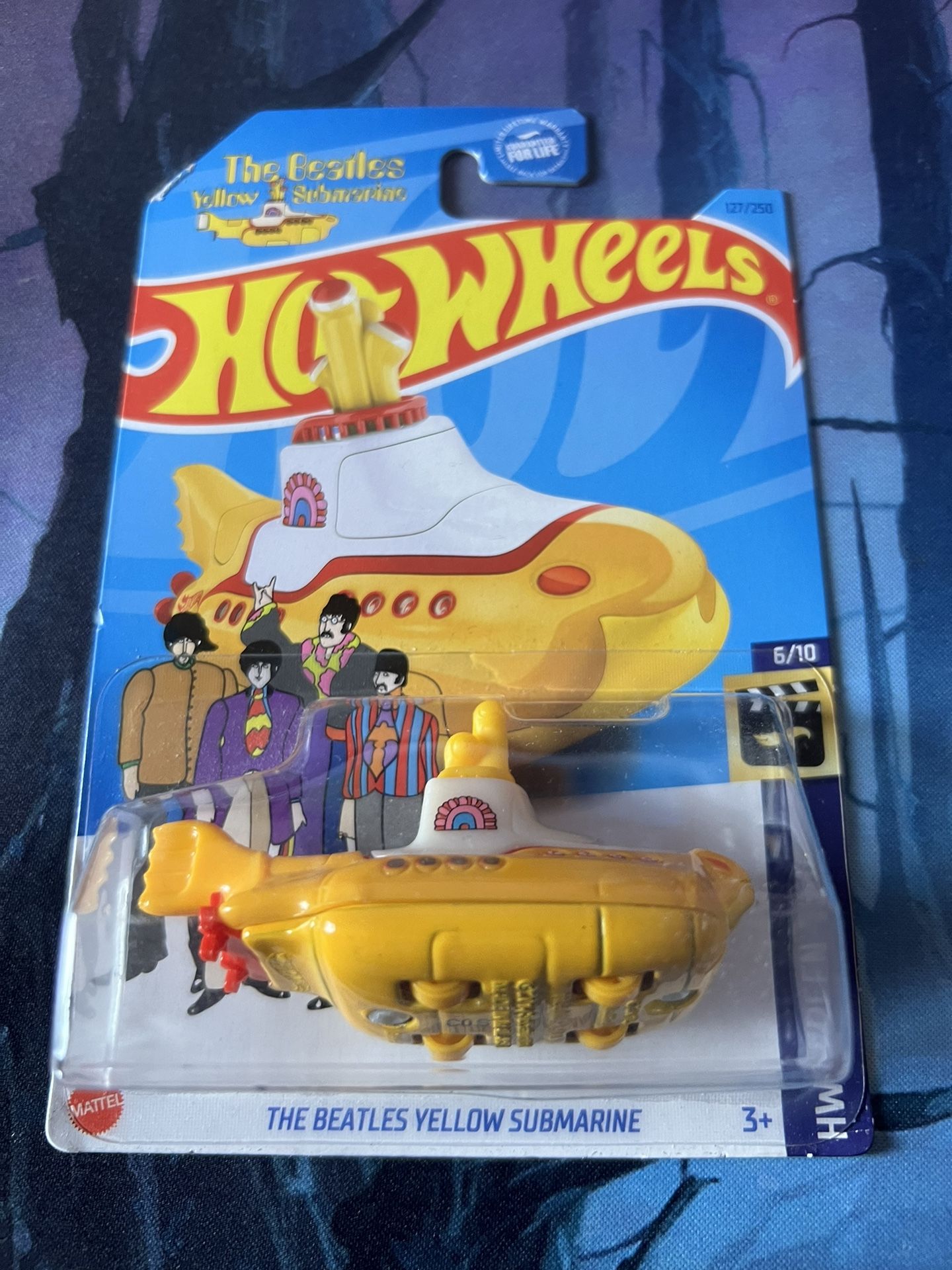 Hot Wheels The Beatles Yellow Submarine Toy