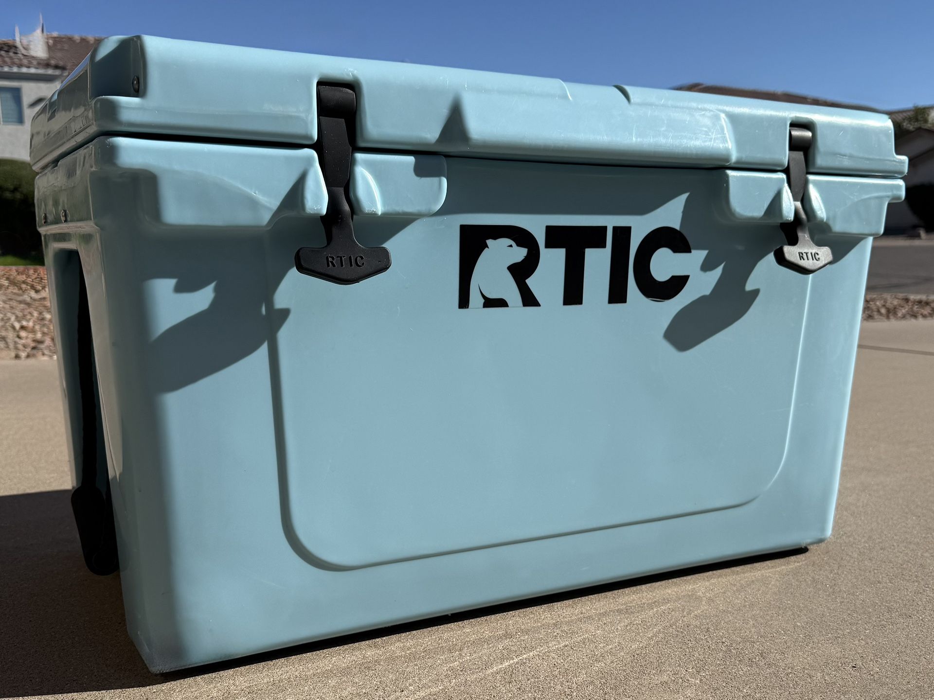  45 QT  RTIC ULTRA-TOUGH COOLER